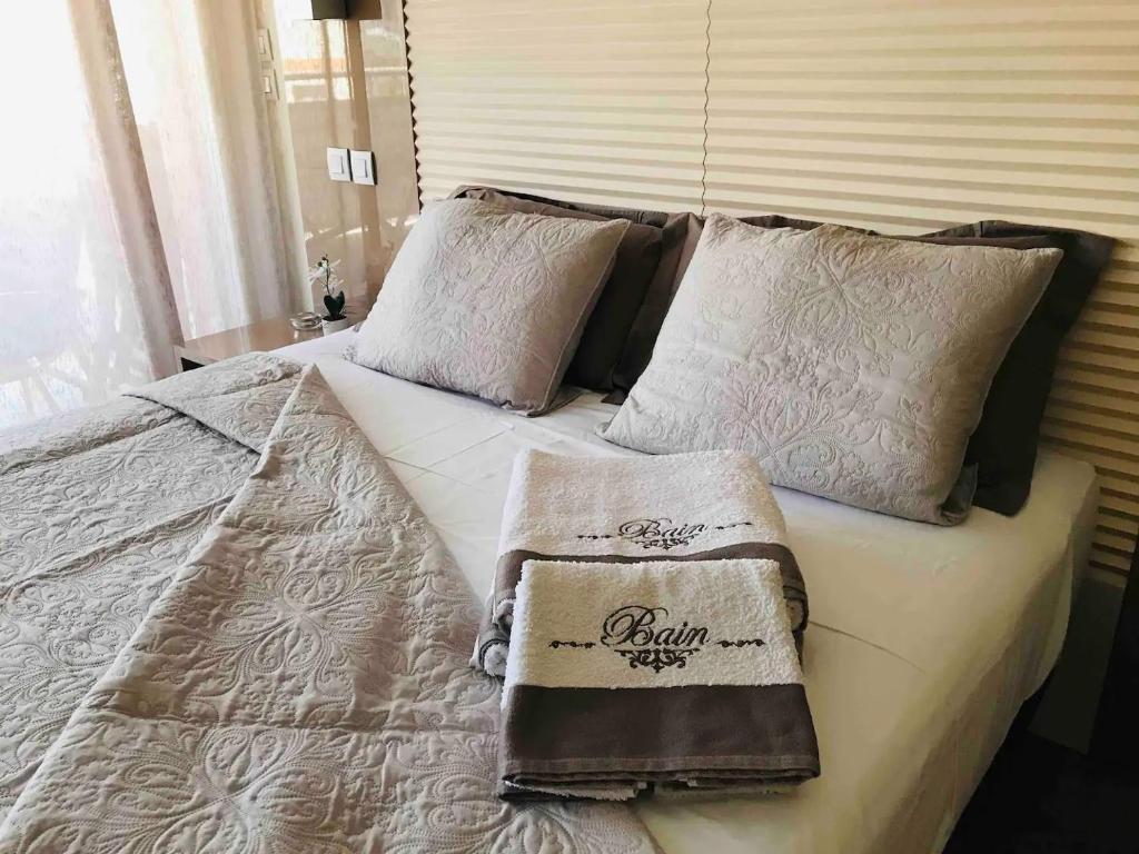 Côte d'Azur joli studio 3 étoiles , 50m plage, climatisation , parking privé - 3