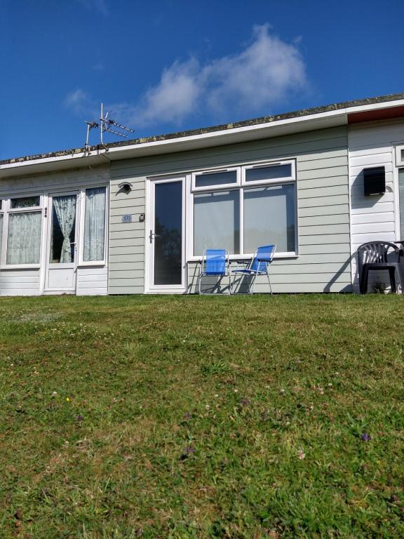 Sandy Toes, 435 Norton Park, Dartmouth photo 8