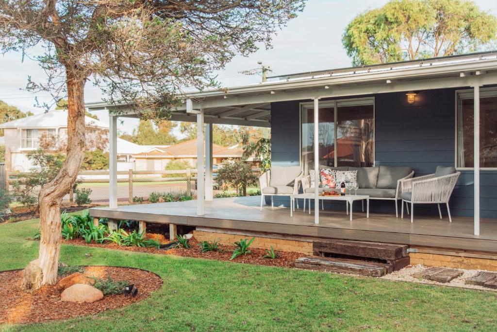 Dunsborough R & R, Dunsborough