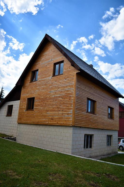 Srna Chalet - Rooms - 3