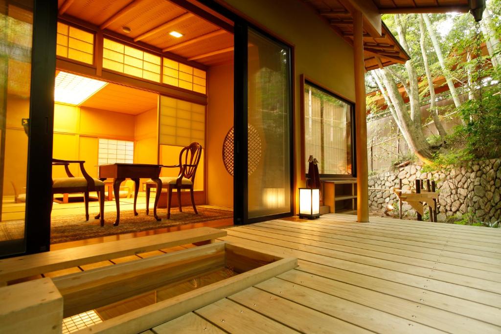 초라쿠 료칸 호텔 이미지 2