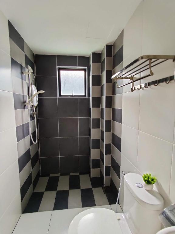 KT's Homestay-- Corner Unit - Manhattan Ipoh with Water Park for 6-9 Pax photo