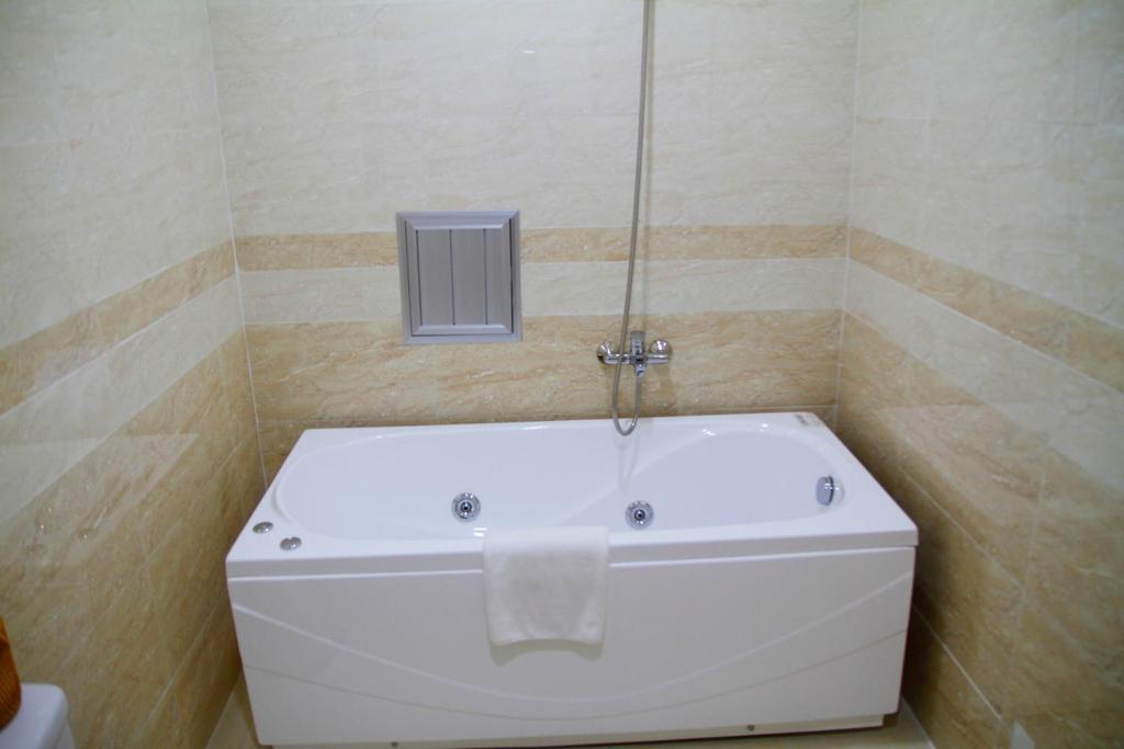 Khách Sạn Lạc Hồng Mỹ Tho