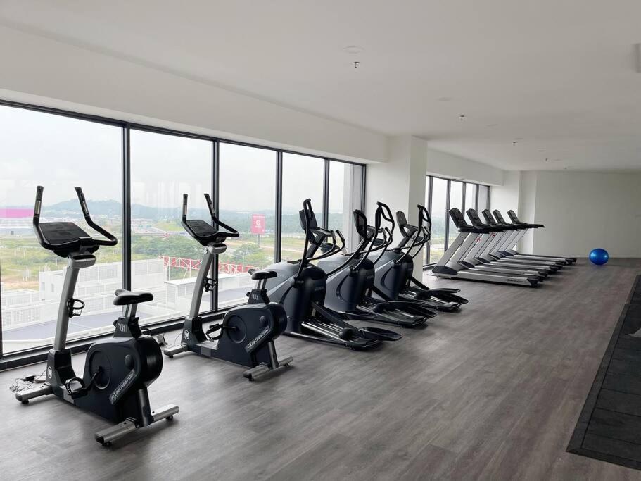 #HS 2Bedroom S&THomez 盛婷民宿 Horizon Suite WiFi&NetFlix KLIA photo