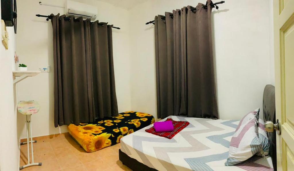 Nurul Amin Guest House Pantai Cahaya Bulan Kota Bharu photo
