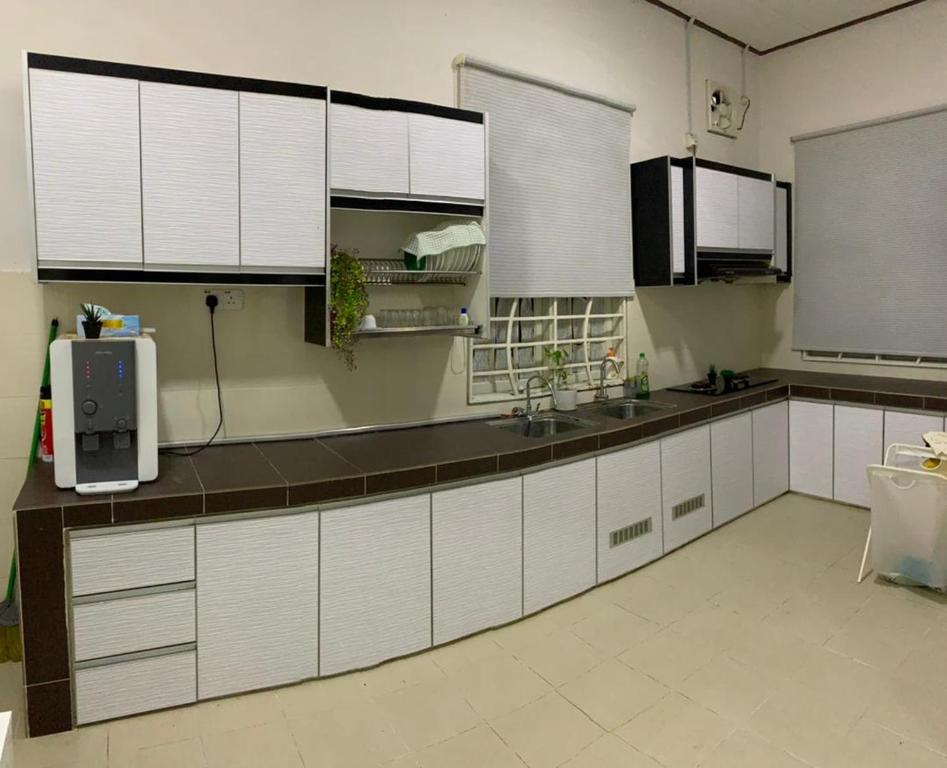 Nurul Amin Guest House Pantai Cahaya Bulan Kota Bharu photo