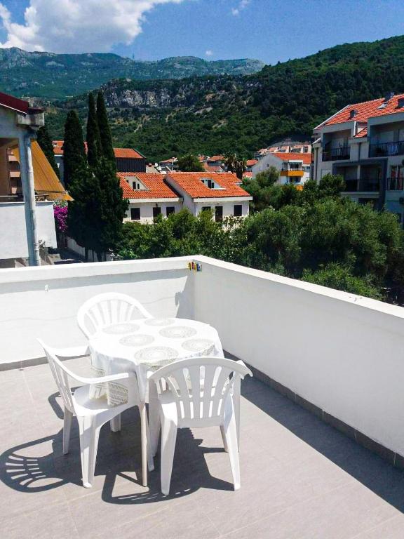 Mirko Apartments Budva photo