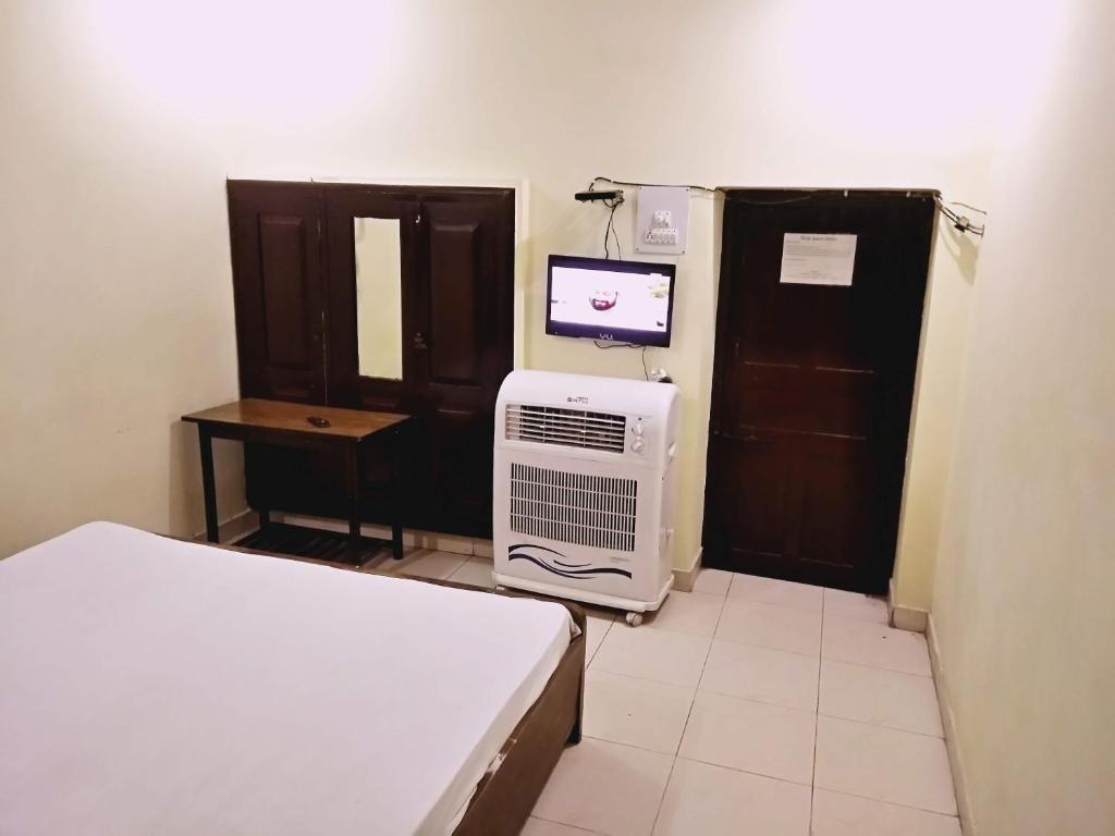 Roop Guest House photo