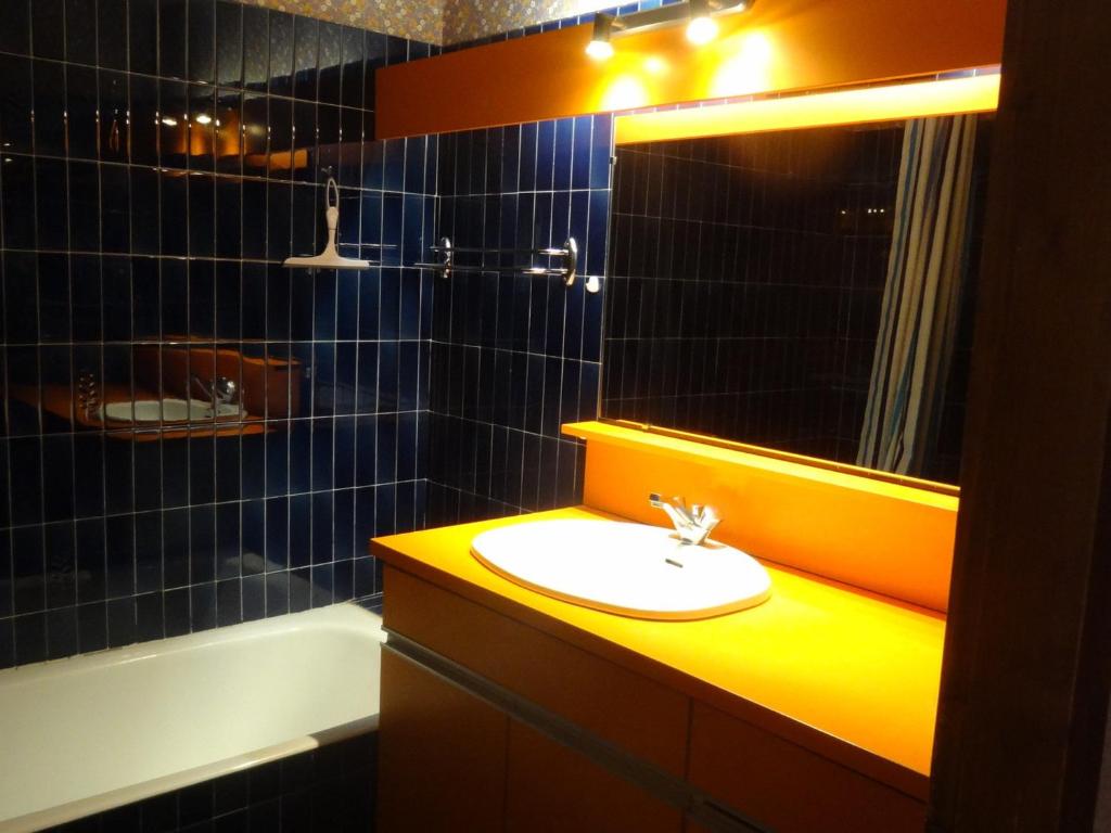 Studio 3 pers avec balcon et animaux admis, parking privé, exposé Ouest - FR-1-263-491 - 4