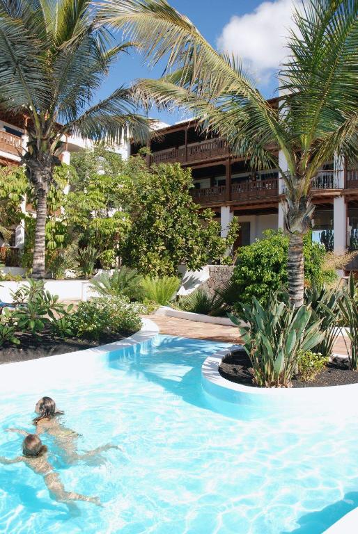 Nazaret Mansion — Swimming pool in Costa Teguise, Canary Islands