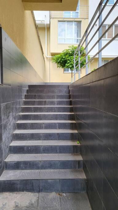 Spacious APT in the Center next to MallDova Mall photo