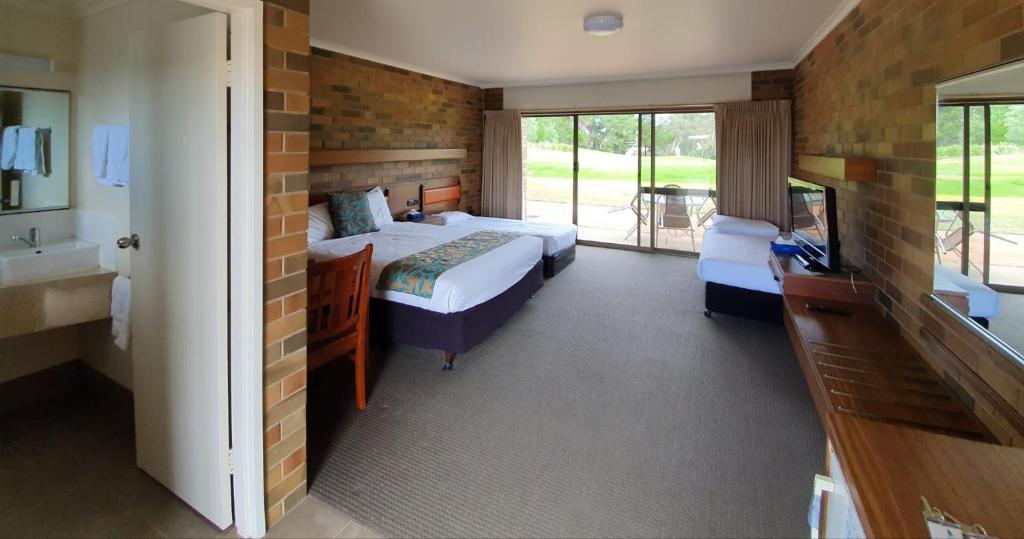 Shepparton Golf Motel photo