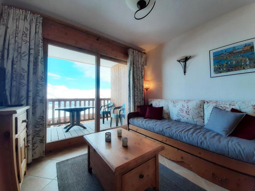 Appartement calme avec balcon, accès direct aux pistes - FR-1-346-417 - 1