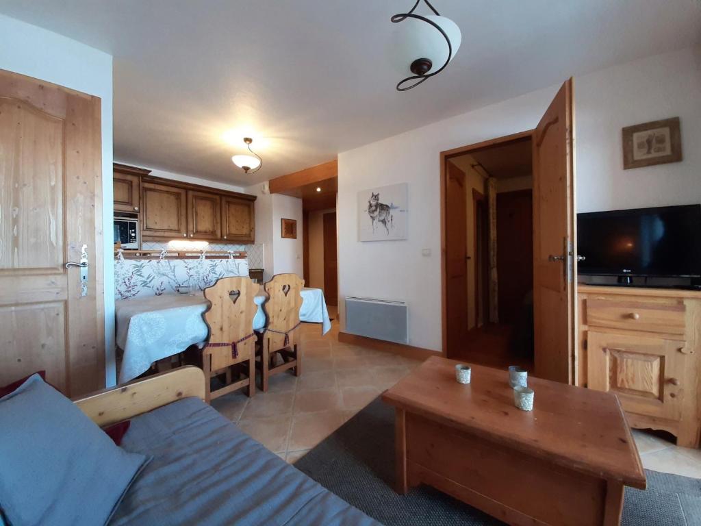Appartement calme avec balcon, accès direct aux pistes - FR-1-346-417 - 3