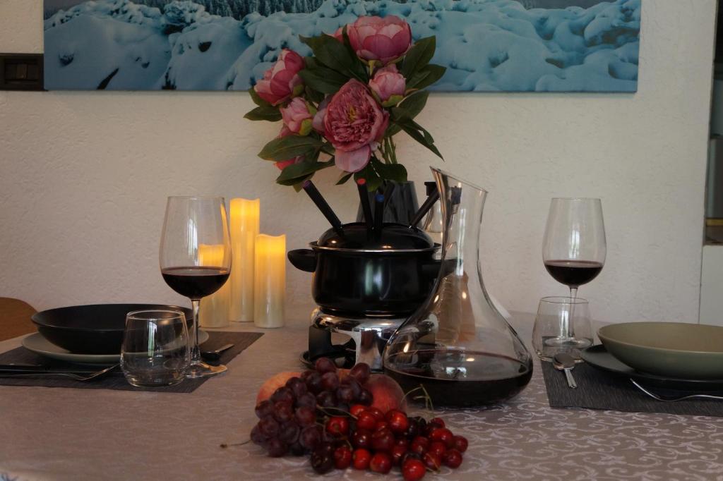 Window on the mountains, Breuil-Cervinia