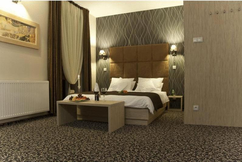 Hotel Vis A Vis photo