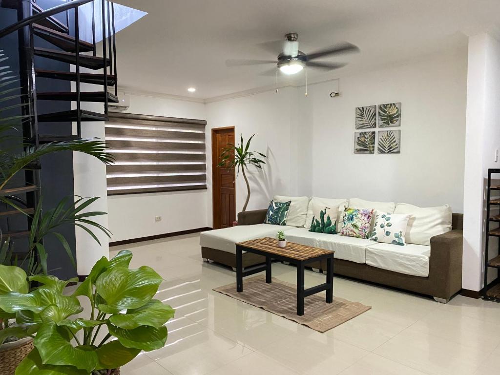 Bakawan Hostel photo