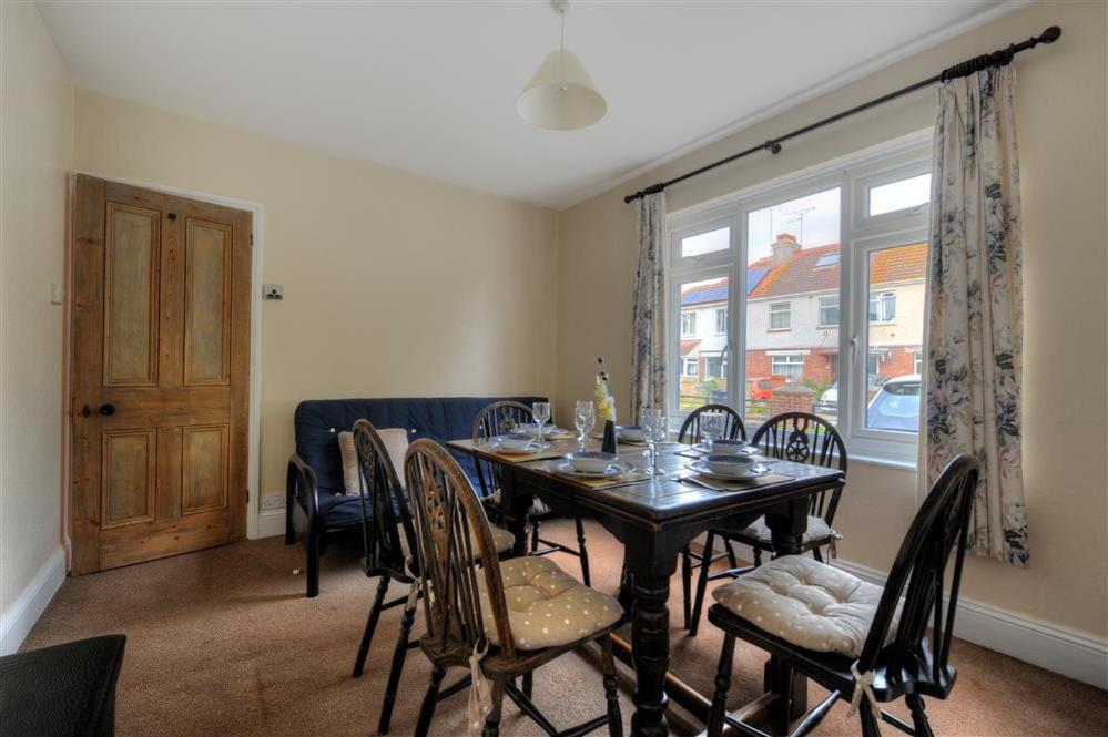 23 Lym Close, Lyme Regis photo 8