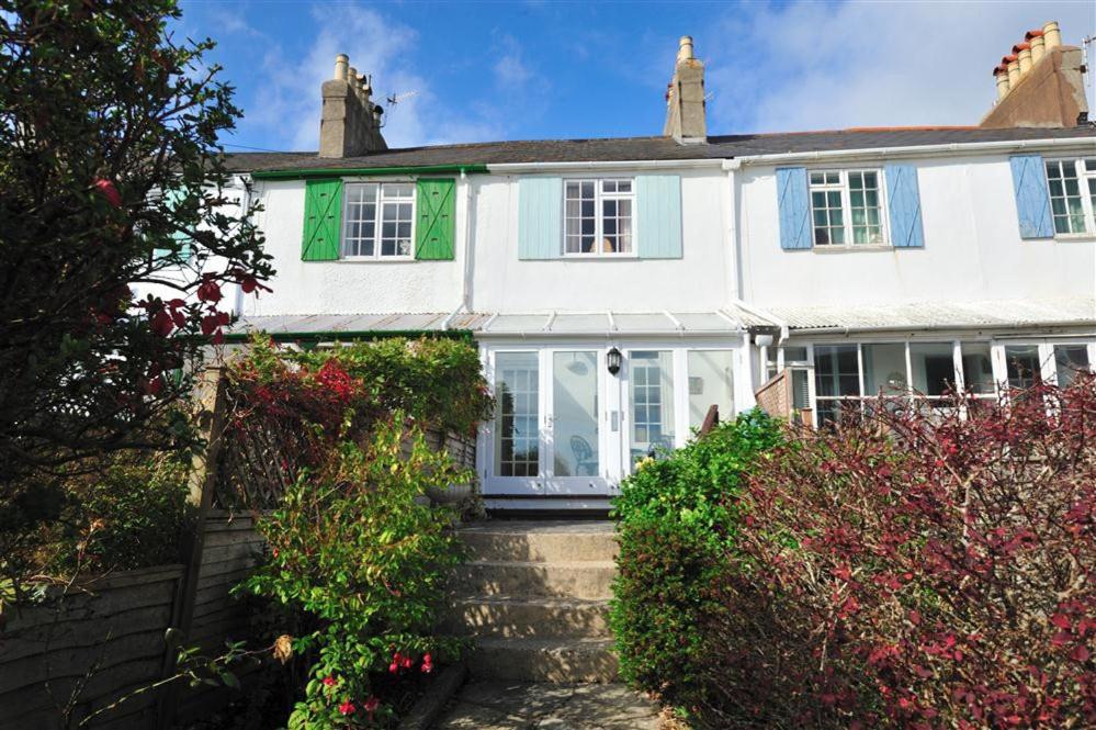 Windwhistle, Lyme Regis