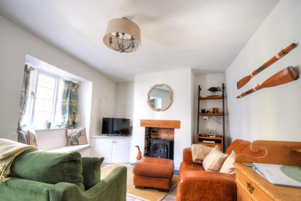 17 Mill Green, Lyme Regis photo 2