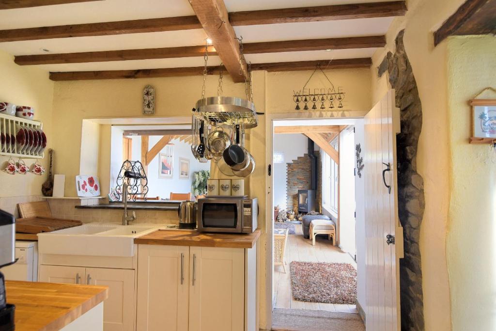 Cumberland Cottage, Lyme Regis photo 6