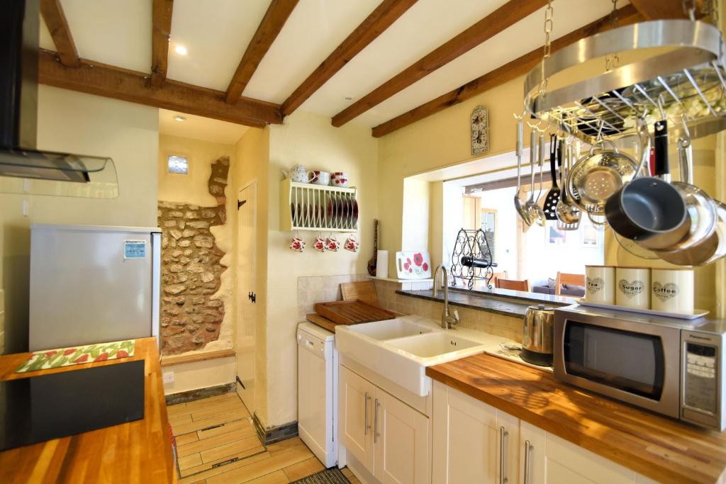 Cumberland Cottage, Lyme Regis photo 5