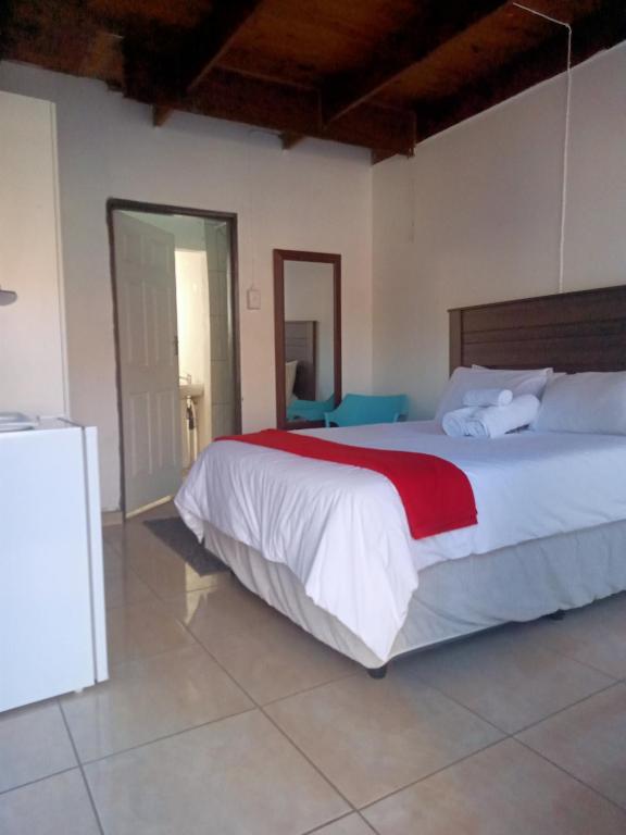 PARK FRONT LODGE — Hotel in Polokwane