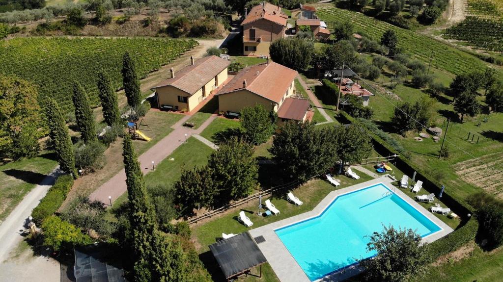 Metina apartments with pool, Montepulciano — Hotel in Montepulciano