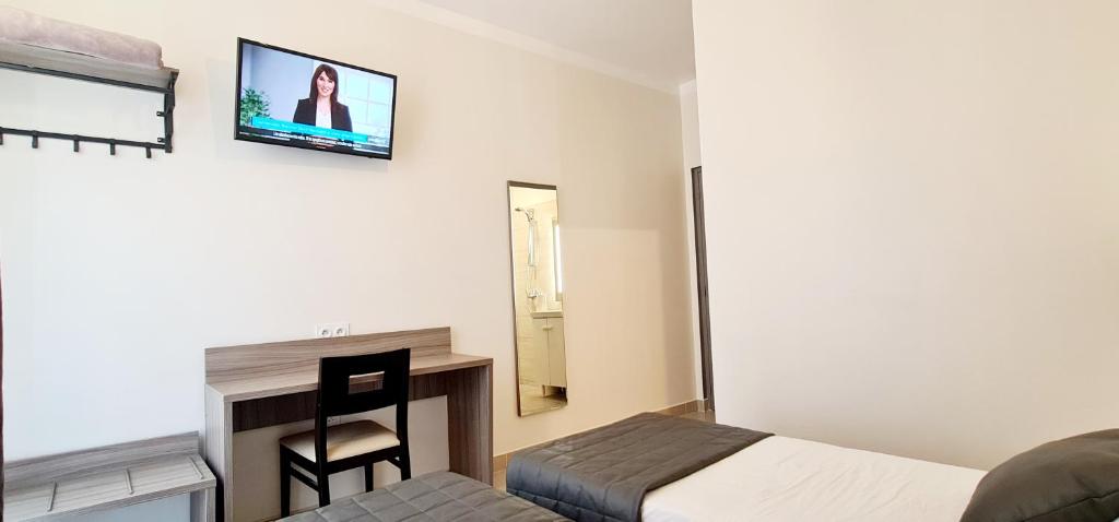 ESPERANCE HOTEL photo