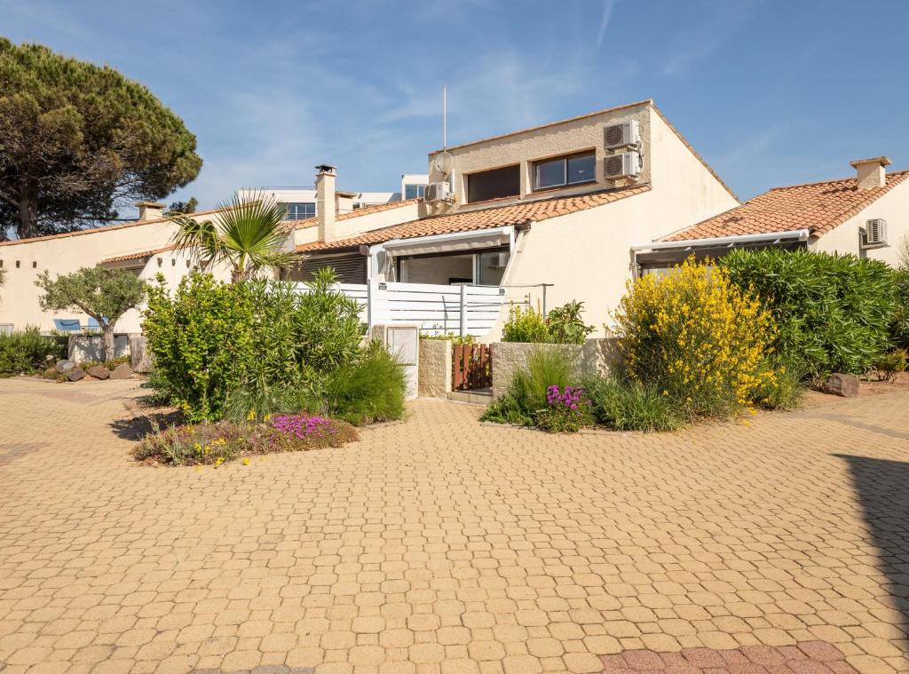 Villa Néréides Héliovillage, village naturiste, 45m2,chambre en rez de chaussée avec dressing - 3