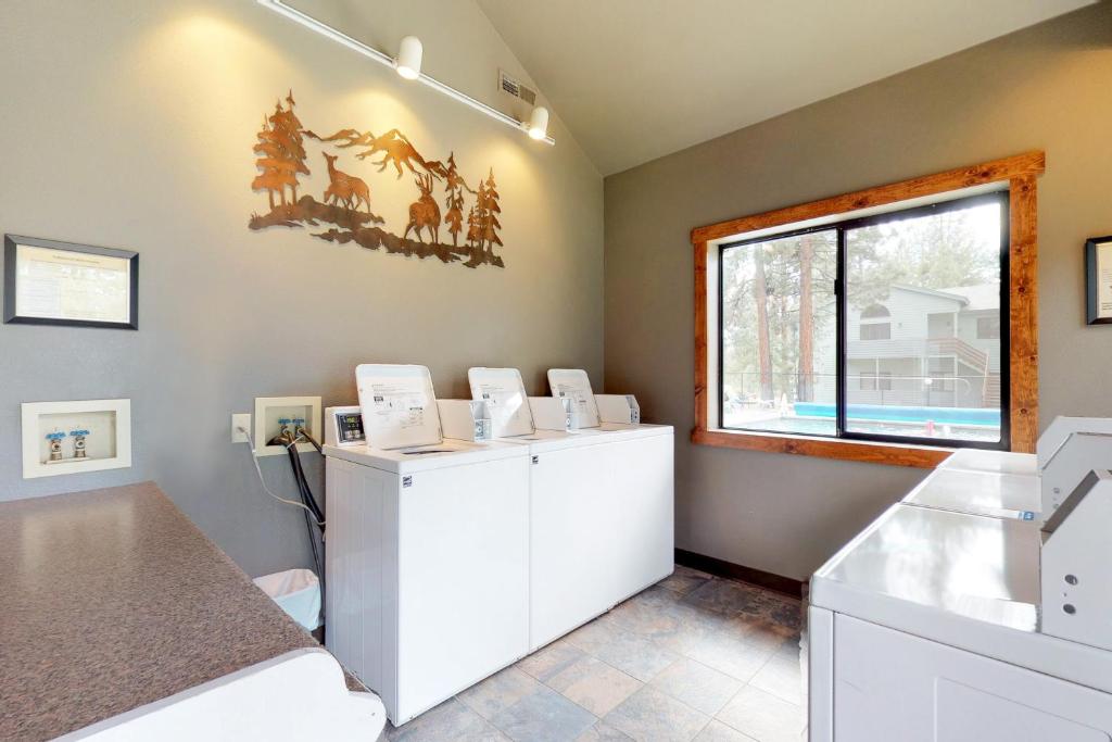 Powder Village G-1 | Discover Sunriver photo