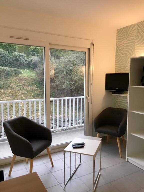 Joli petit studio au bord du lac - 1