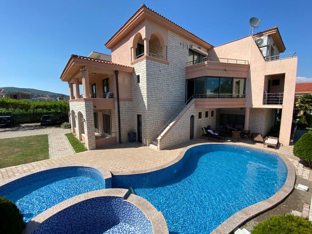 Luxury Villa Ulcinj - 1