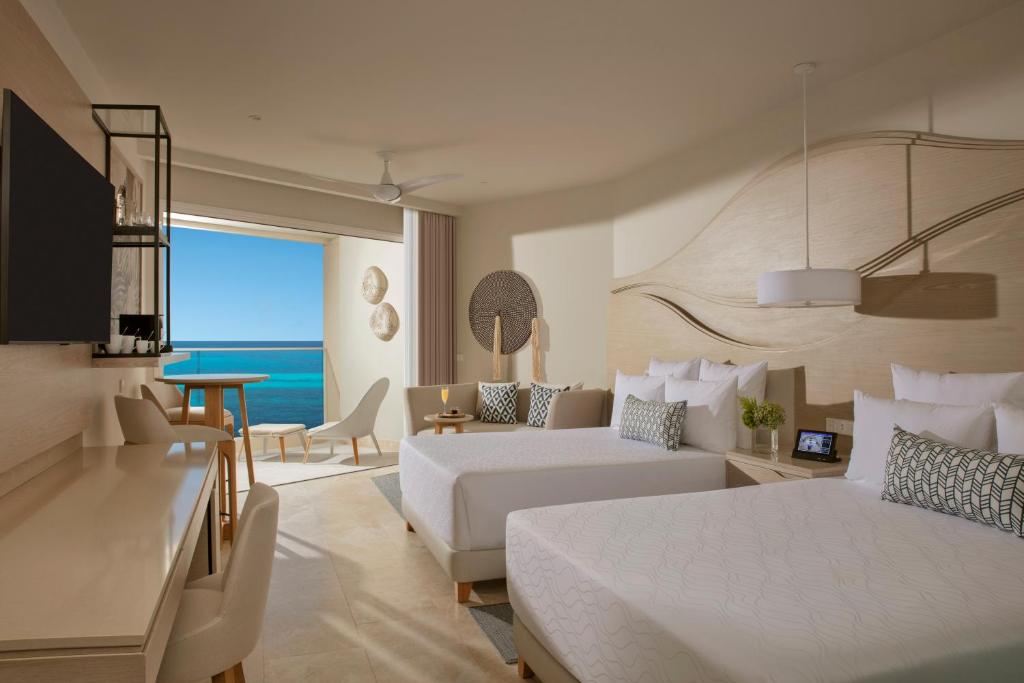 Breathless Cancun Soul Resort & Spa® - All Inclusive - Adults Only photo