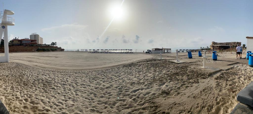 Orihuela Costa 2-bedroom 1-bath renovated vacation rental on La Zenia Beach - 4