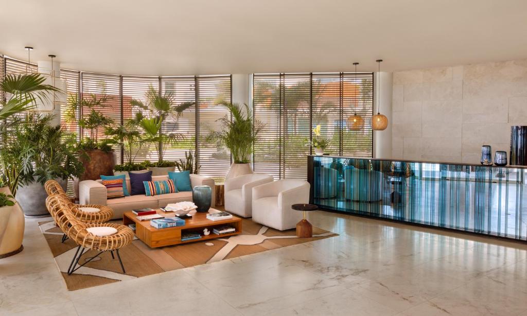 フロント・ロビー