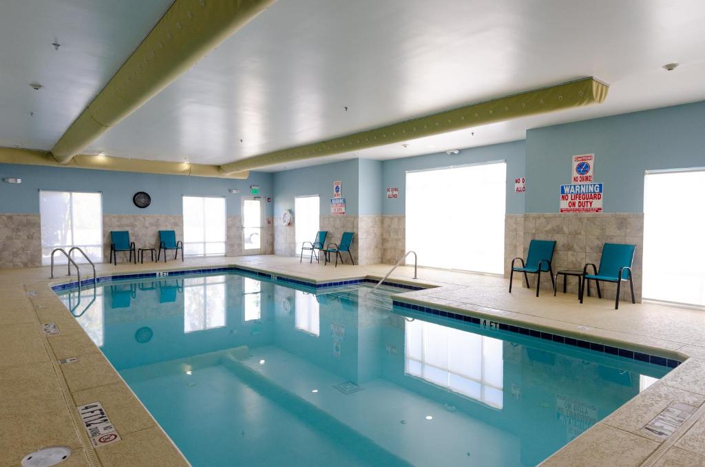 Holiday Inn Express Hotel & Suites Atlanta Airport West - Camp Creek photo
