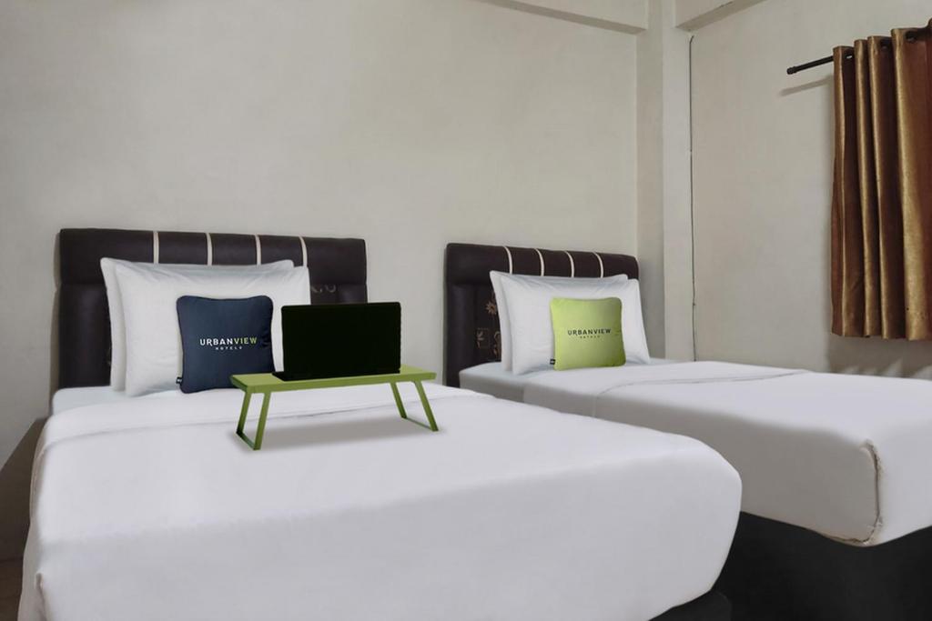 Urbanview Hotel Kanca Banjarmasin by RedDoorz, rekomendasi hotel murah di Banjarmasin yang bisa menjadi tempat pilihan untuk menginap.