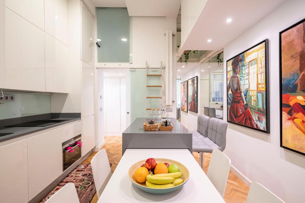 For You Rentals Apartment TEMPORAL in the Center of Madrid ESP50 - 4