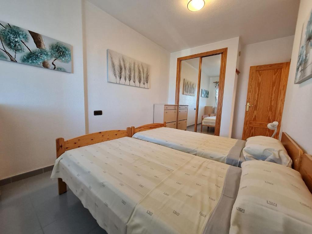 - - - - - FRONT LINE - - - - - Primera Linea - - - - - Apartments in Playa Flamenca photo