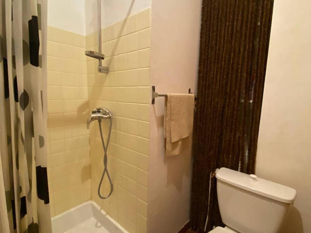 Appartement T3 climatisé avec 6 couchages, terrasse et parking à 300m des commerces - FR-1-81-490 - 2