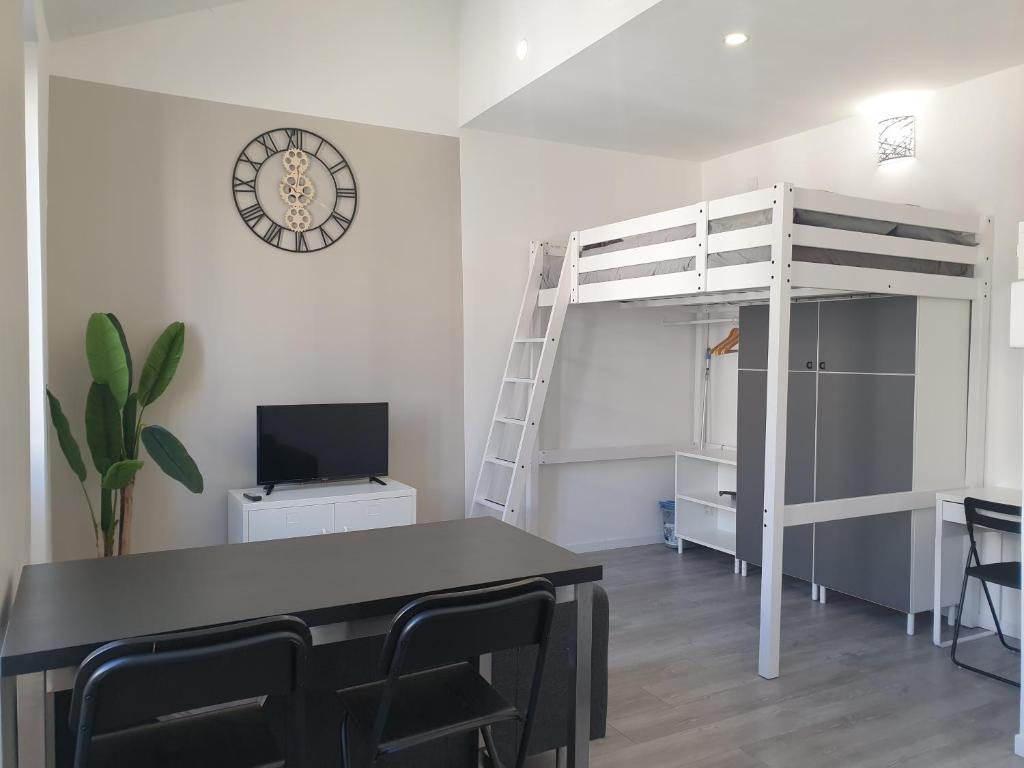 L'Olivier Proche Métro, Marseille