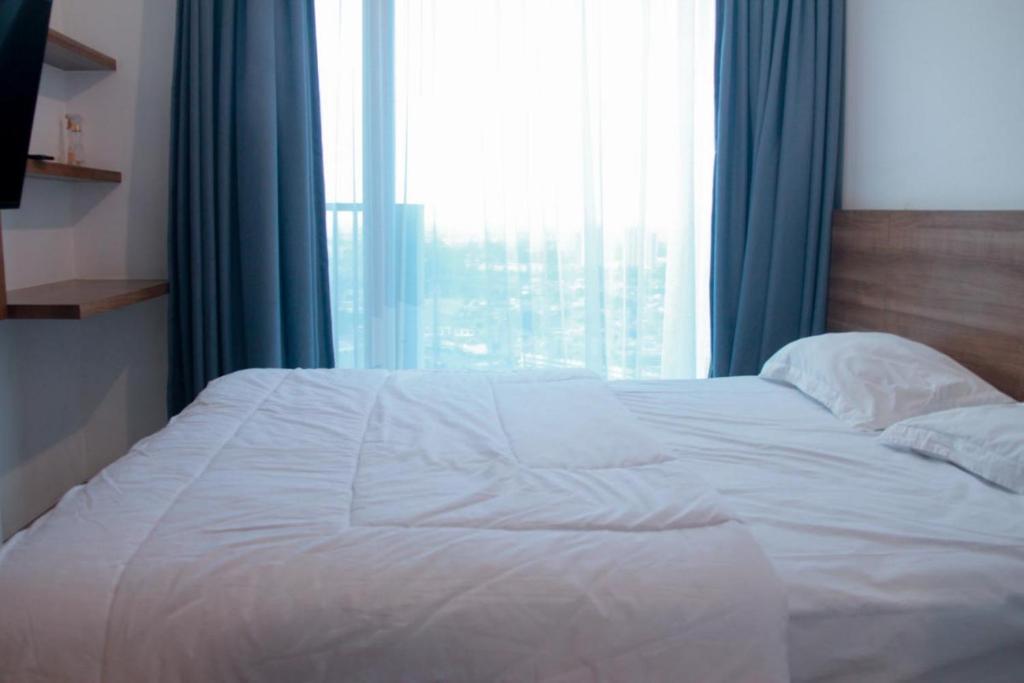 RedLiving Apartemen TreeParkCity My Rooms Tower Alpine photo