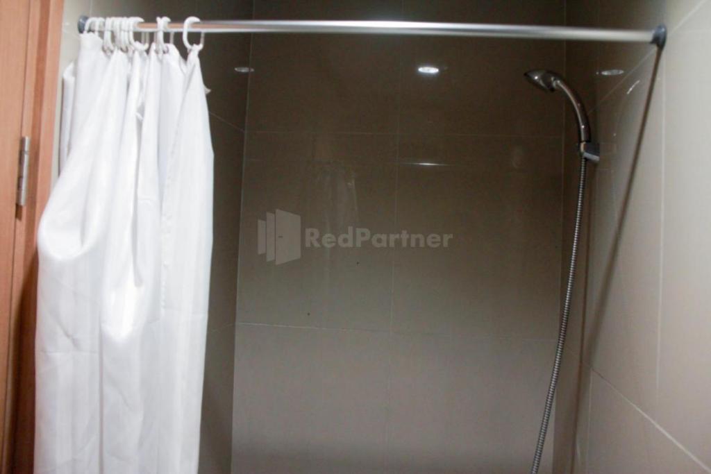 RedLiving Apartemen TreeParkCity My Rooms Tower Alpine photo