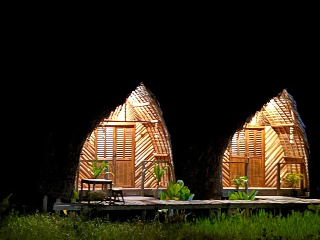 Palayan Paradise Huts photo