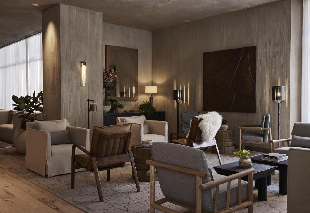 フロント・ロビー