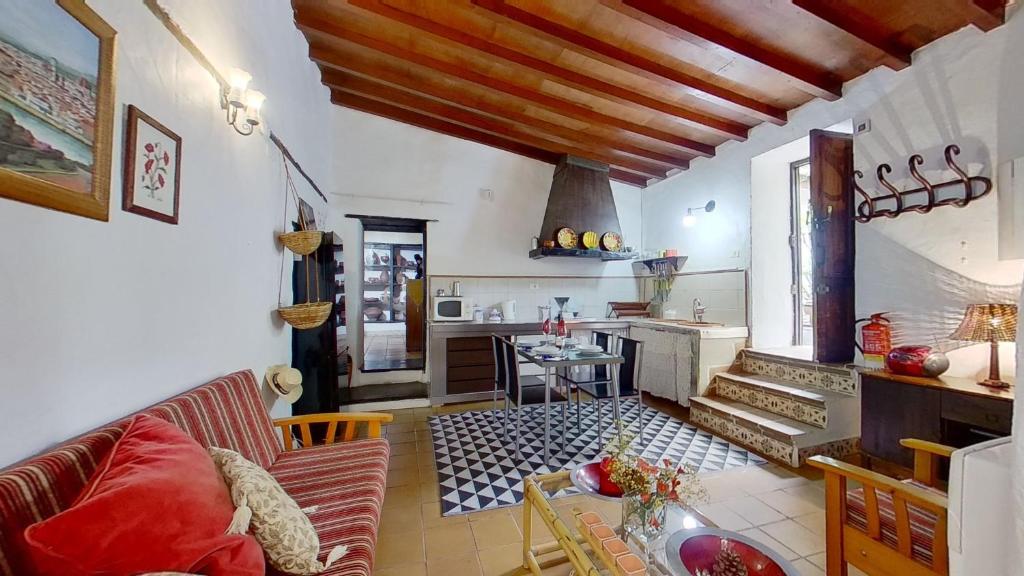 Charming 1-Bed House in La Laguna - 1