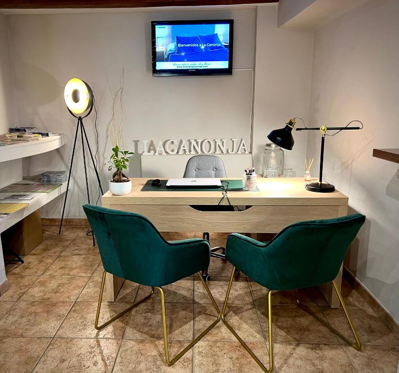Hostal La Canonja photo