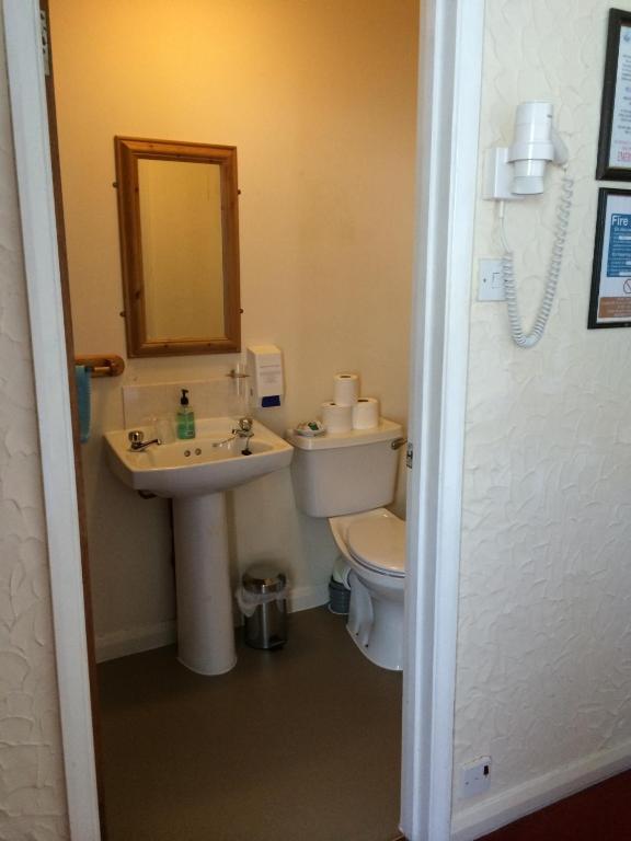 Jolly Sailor Inn photo