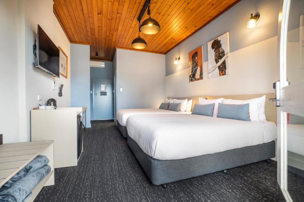 Nightcap at Federal Hotel Mt Gambier — Hotel in Mount Gambier